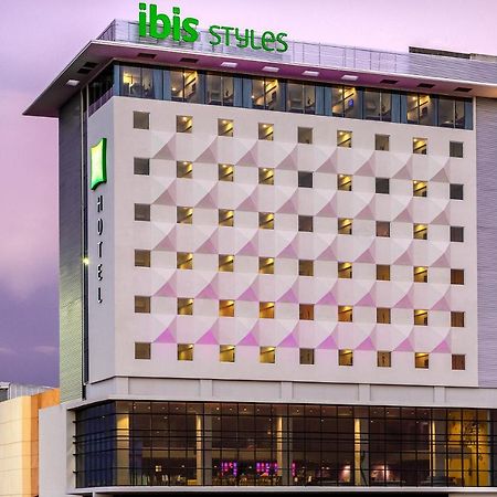 Ibis Styles Merida Galerias Zewnętrze zdjęcie