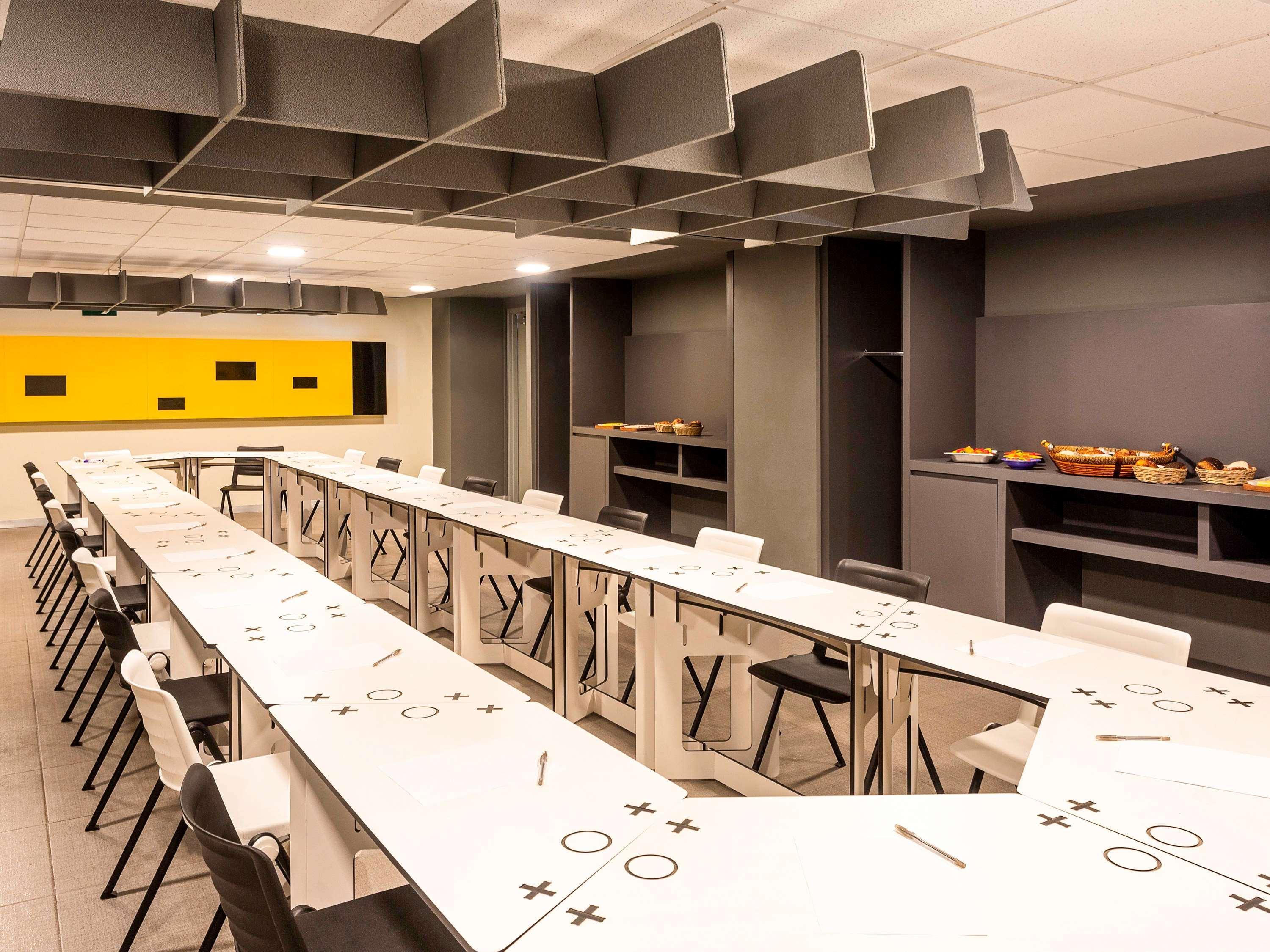 Ibis Styles Merida Galerias Zewnętrze zdjęcie