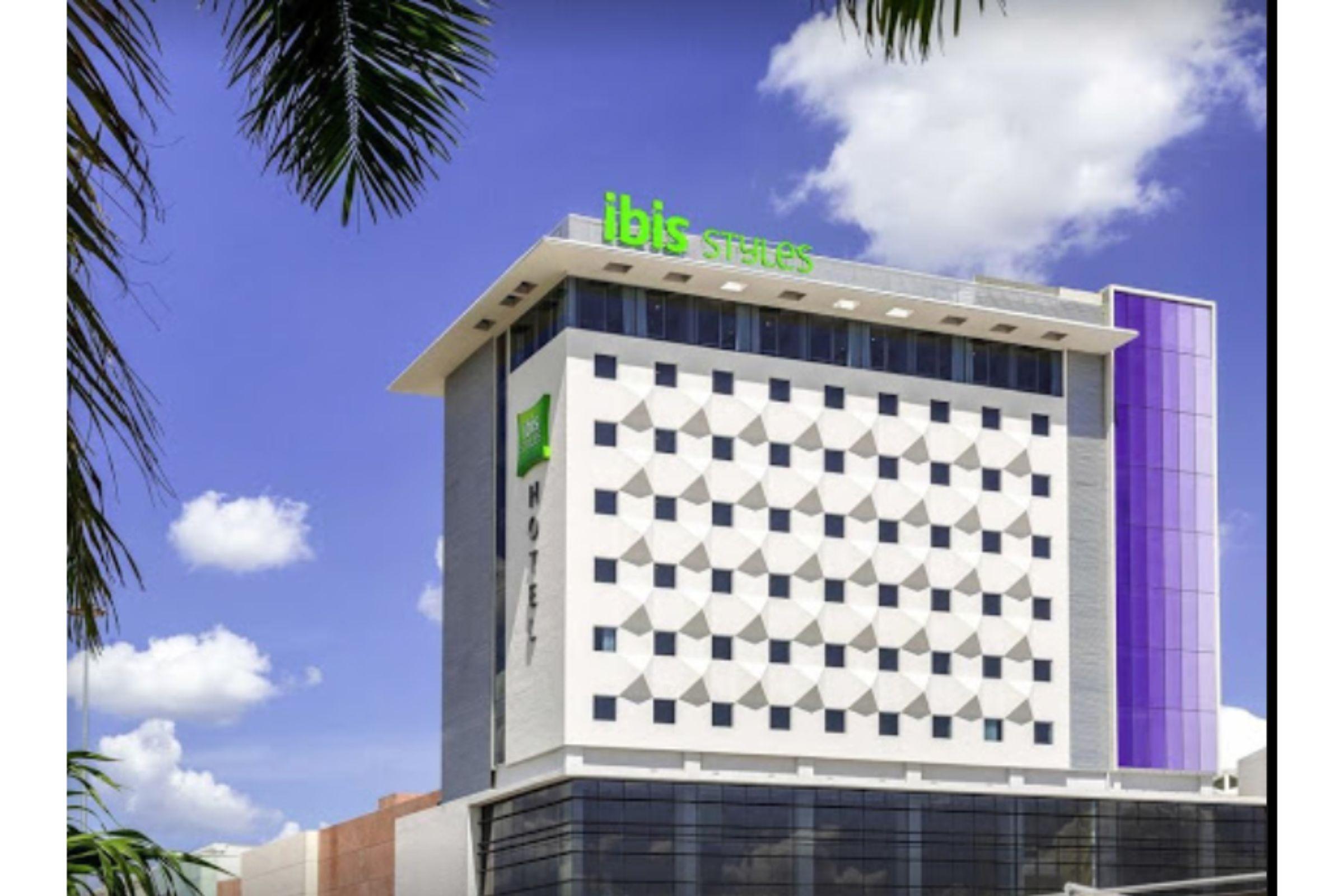 Ibis Styles Merida Galerias Zewnętrze zdjęcie