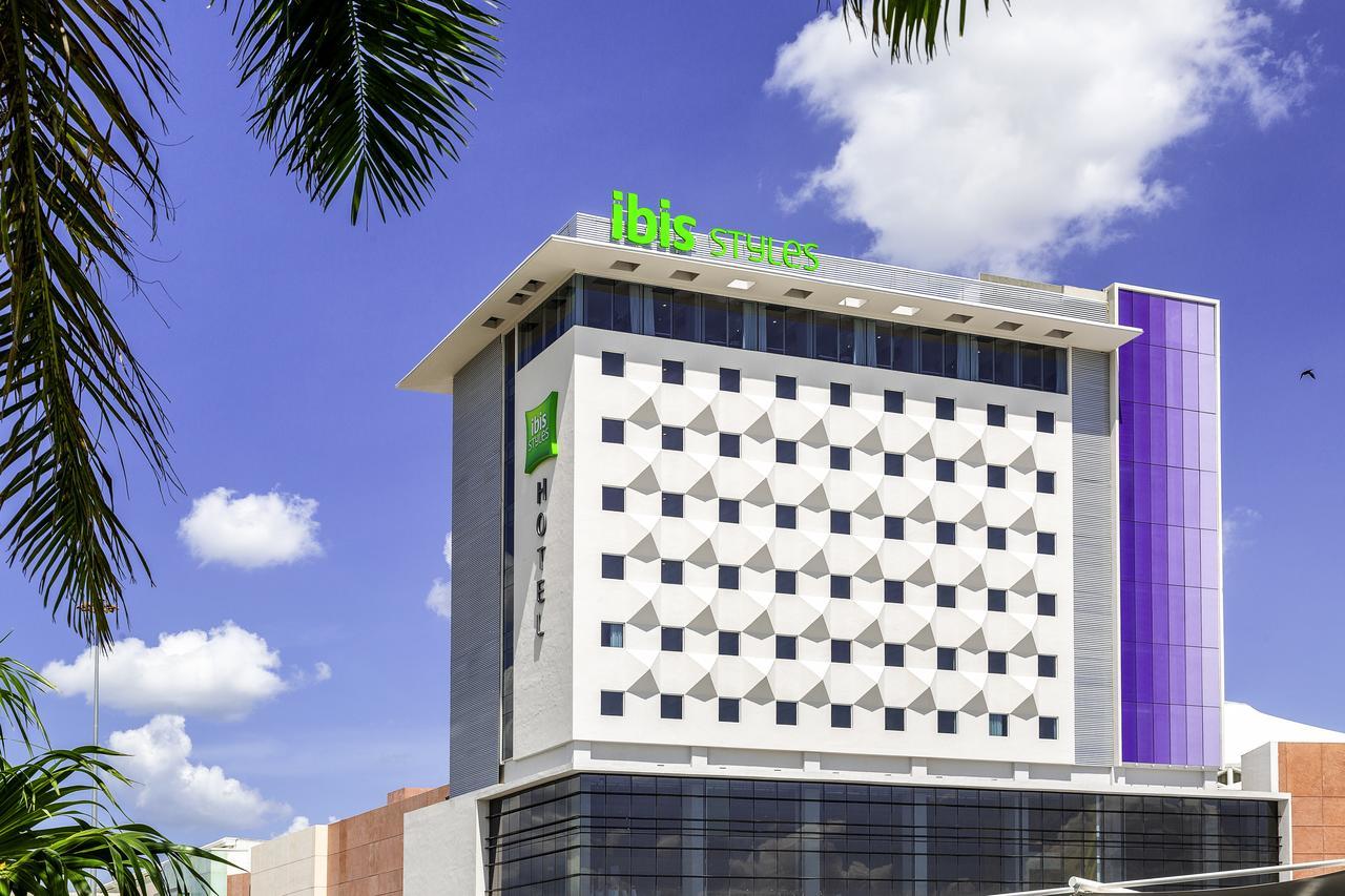Ibis Styles Merida Galerias Zewnętrze zdjęcie