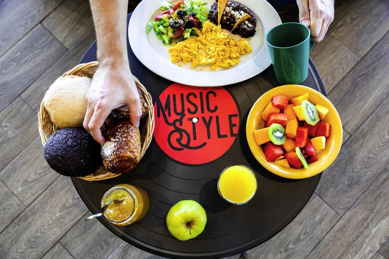 Ibis Styles Merida Galerias Zewnętrze zdjęcie